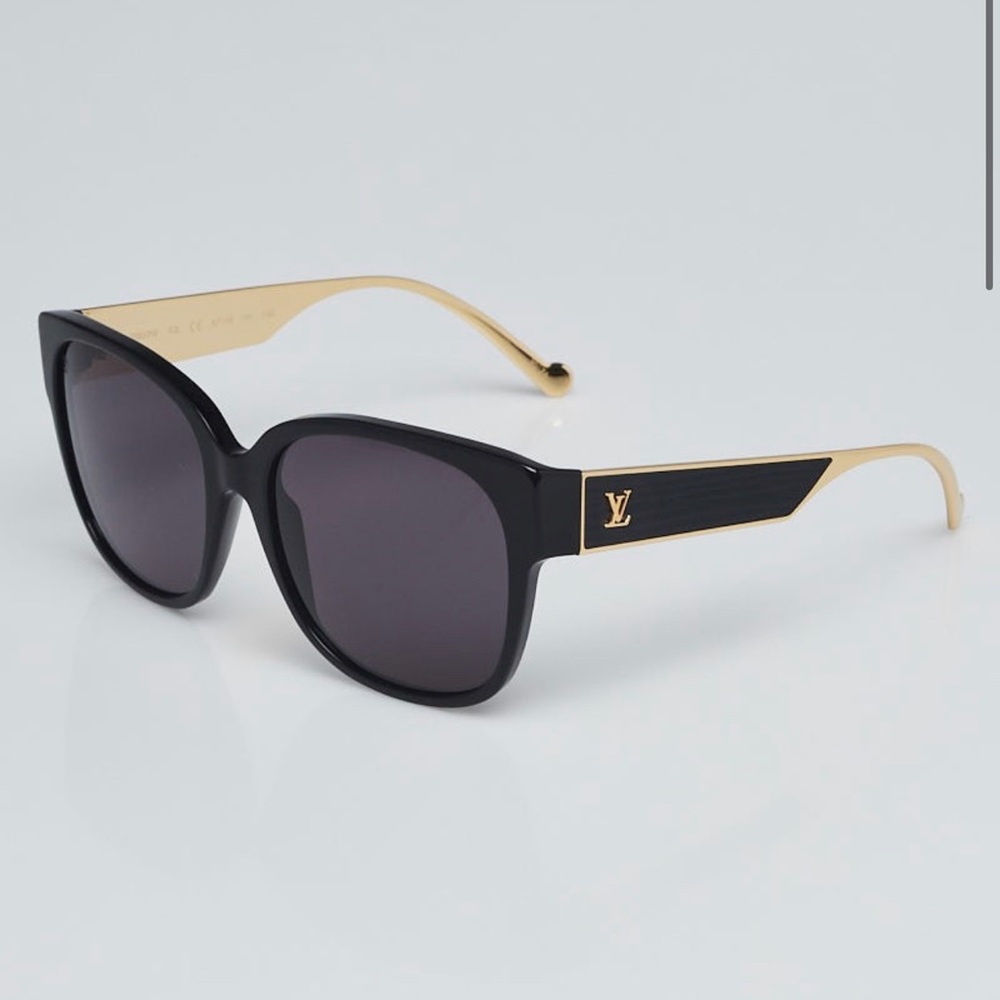 LOUIS VUITTON 
Blk Acetate and Epi Leather Frame  Sunglasses Z0869W